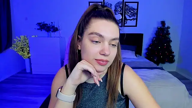 DaniellaLovely online show from 01.19.25