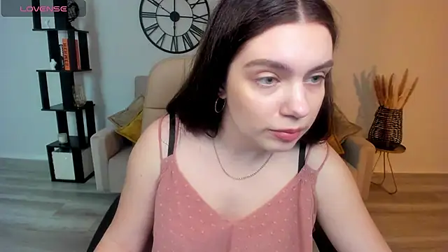 DaniellaLovely online show from 03.16.25