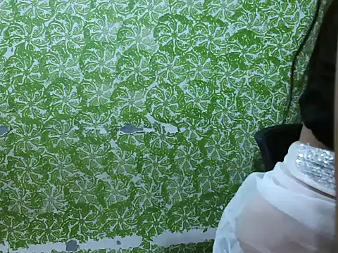 cutie-pie8 online show from 09.18.25