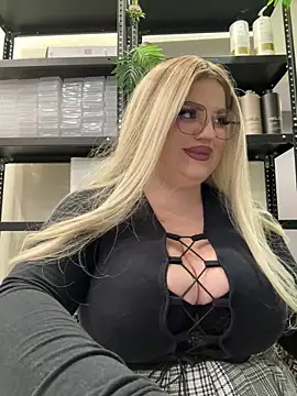 VladaWhite online show from 01.04.25