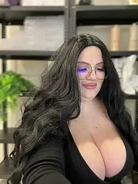 VladaWhite online show from 02.19.25