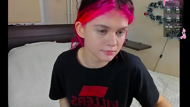 Snapshot of JulieTaylors chatting on 02.06.26 JulieTaylors online show from 02.06.26