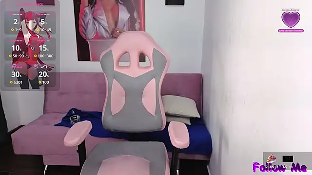 Snapshot of vittorialombardi__ chatting on 10.15.25 vittorialombardi   online show from 10.15.25