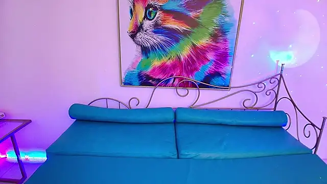 Dulcetorres  online show from 02.22.25