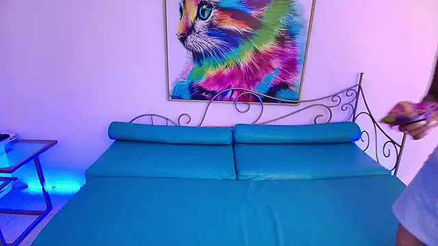 Dulcetorres  online show from 02.26.25