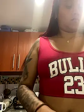 Snapshot of Cafeziitha02 chatting on 09.30.25 Cafeziitha02 online show from 09.30.25