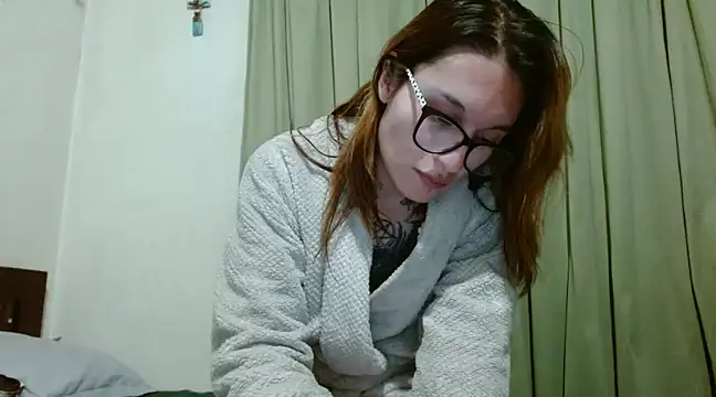 kittenlizz online show from 12.15.24