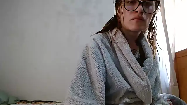 kittenlizz online show from 02.01.25