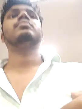 Snapshot of heartless__95 chatting on 09.27.25 heartless  95 online show from 09.27.25