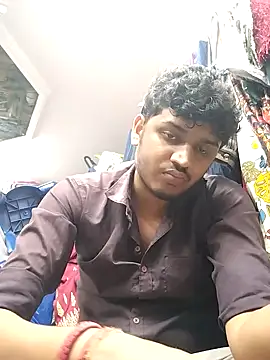 Snapshot of heartless__95 chatting on 10.06.25 heartless  95 online show from 10.06.25