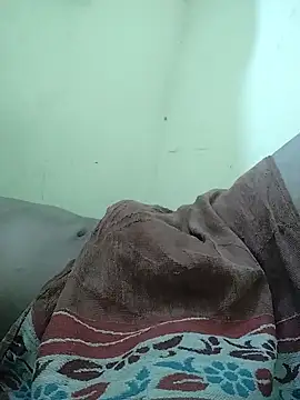 Snapshot of heartless__95 chatting on 10.07.25 heartless  95 online show from 10.07.25