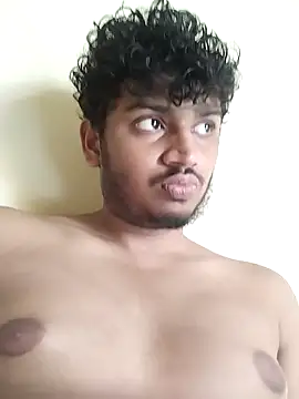 Snapshot of heartless__95 chatting on 10.21.25 heartless  95 online show from 10.21.25