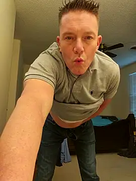 Bigtater1999 online show from 04.19.26