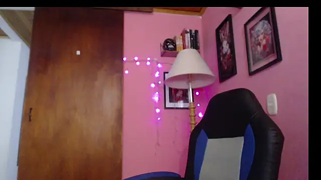 bunnyemilyrose36 online show from 12.13.24