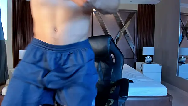 Aaron Scoot online show from 12.05.24