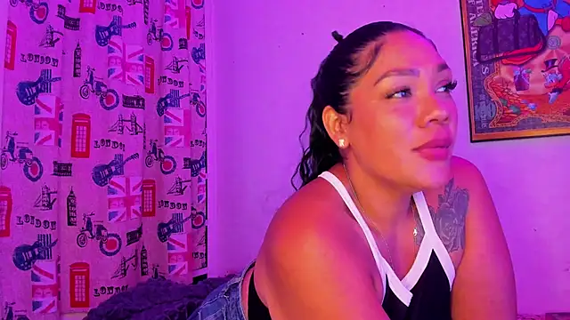 Ashley bigas  online show from 11.18.25