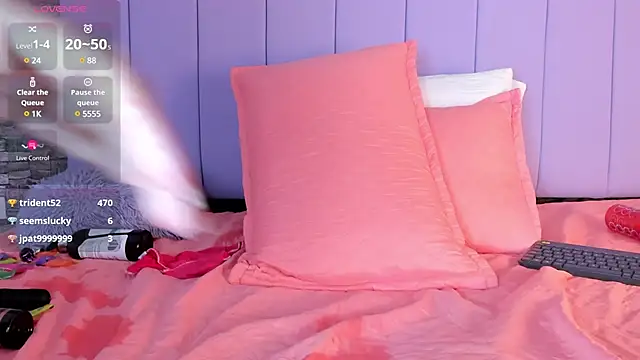 Aixa hill1 online show from 01.20.25