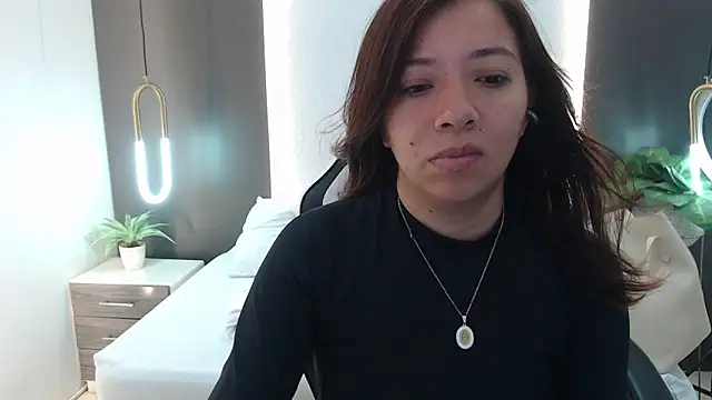 alma fenix online show from 12.19.24