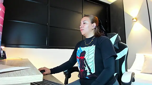 alma fenix online show from 10.15.25