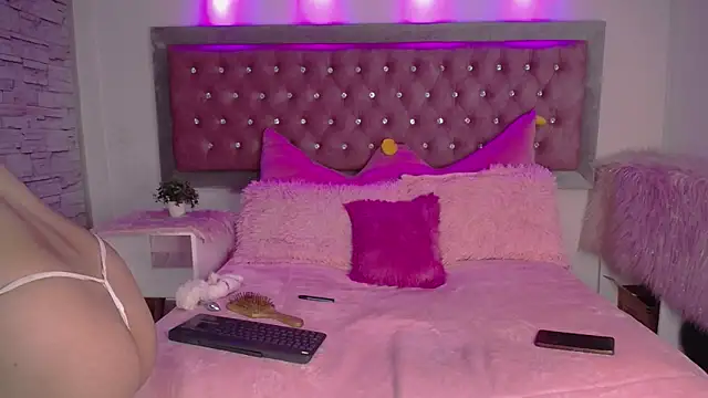 EmmaWilder online show from 01.13.25