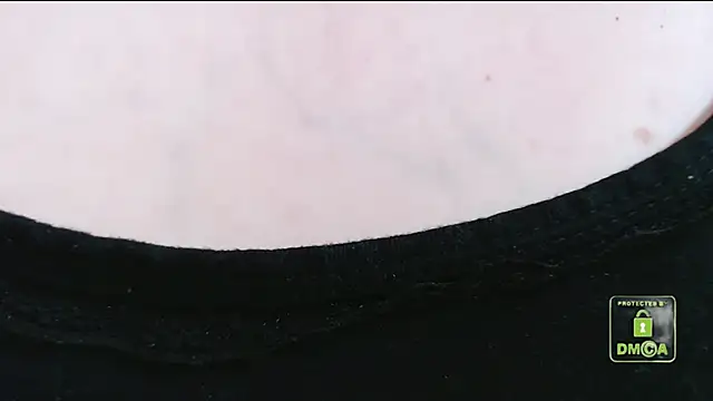 Snapshot of cute_and_hot chatting on 12.27.24 cute and hot online show from 12.27.24