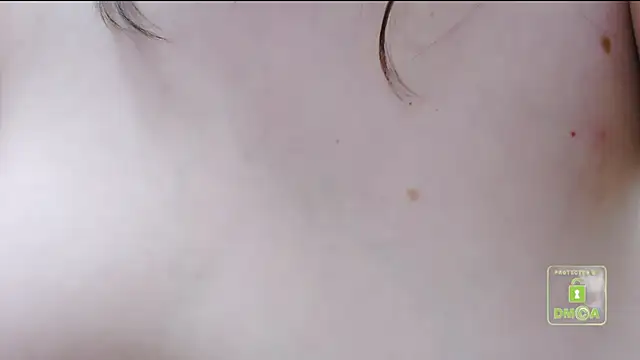 Snapshot of cute_and_hot chatting on 02.01.25 cute and hot online show from 02.01.25