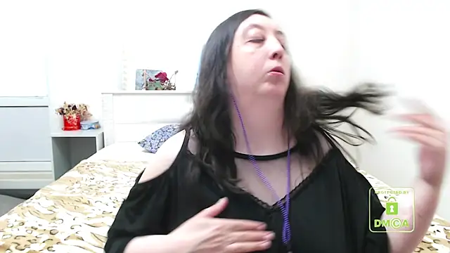 Snapshot of cute_and_hot chatting on 02.17.25 cute and hot online show from 02.17.25