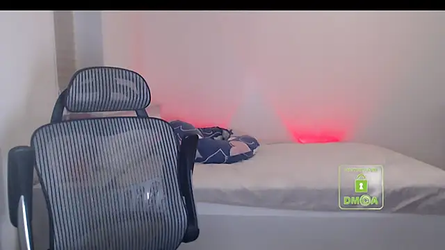 cute and hot online show from 11.19.25