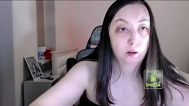 cute and hot online show from 01.31.26