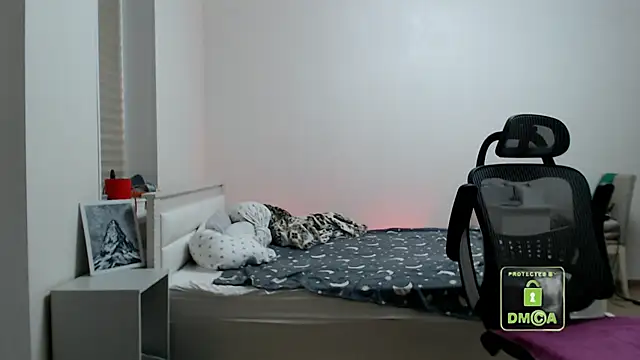 cute and hot online show from 05.10.26