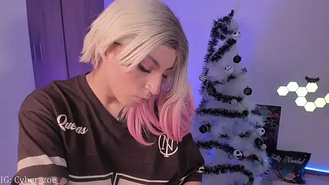 cyberzoe online show from 12.01.25