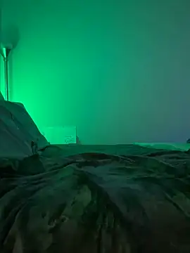 RainFallzxxz online show from 10.19.25