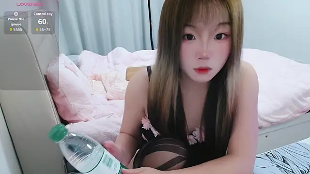 Snapshot of FOOXlive-keke chatting on 11.02.25 FOOXlive-keke online show from 11.02.25