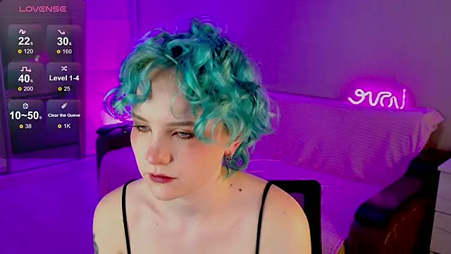 Snapshot of School_Love chatting on 02.16.25 School Love online show from 02.16.25