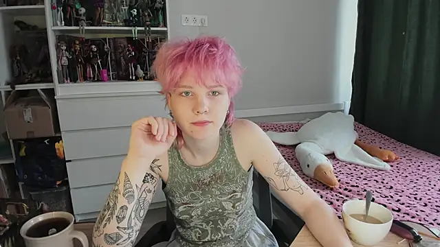 School Love online show from 03.13.26