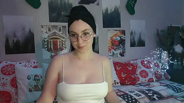 Fluffy Tiffy online show from 12.09.24