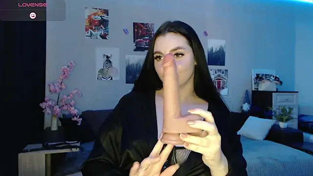 Fluffy Tiffy online show from 02.24.25