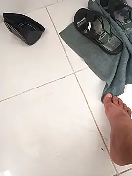 Snapshot of lobomisterioso13 chatting on 12.01.25 lobomisterioso13 online show from 12.01.25