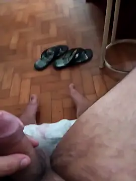 Snapshot of lobomisterioso13 chatting on 12.18.25 lobomisterioso13 online show from 12.18.25