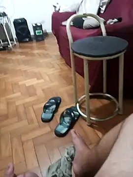 Snapshot of lobomisterioso13 chatting on 12.22.25 lobomisterioso13 online show from 12.22.25