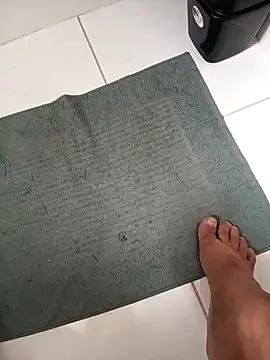 Snapshot of lobomisterioso13 chatting on 03.20.26 lobomisterioso13 online show from 03.20.26