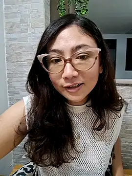 Snapshot of Mia_Ruiz chatting on 03.18.25 Mia Ruiz online show from 03.18.25