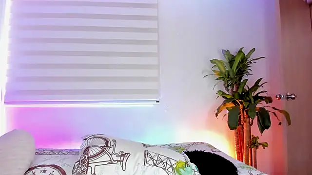 Snapshot of aldrinwhite chatting on 09.23.25 aldrinwhite online show from 09.23.25