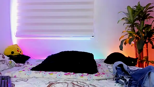 Snapshot of aldrinwhite chatting on 10.07.25 aldrinwhite online show from 10.07.25