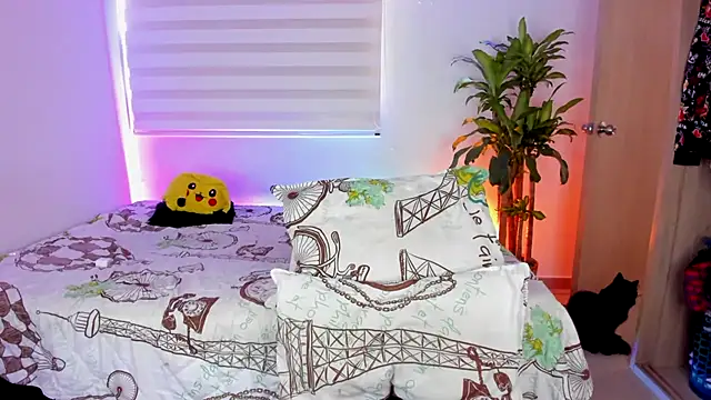 Snapshot of aldrinwhite chatting on 10.11.25 aldrinwhite online show from 10.11.25