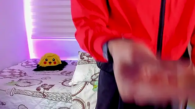 Snapshot of aldrinwhite chatting on 10.13.25 aldrinwhite online show from 10.13.25