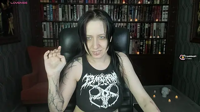 Snapshot of Medusa__Gorgona chatting on 10.30.25 Medusa Gorgona online show from 10.30.25