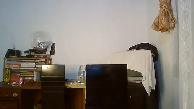 Snapshot of Indirasex_44 chatting on 11.15.25 Indirasex 44 online show from 11.15.25