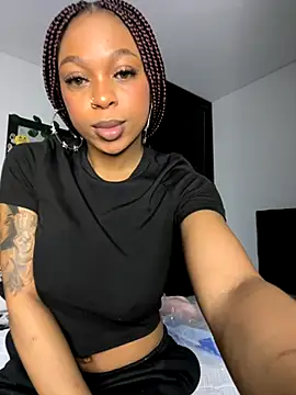 Snapshot of Melany_Williams chatting on 10.10.25 Melany Williams online show from 10.10.25