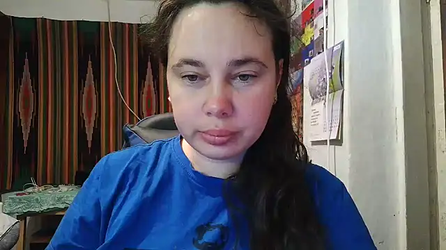 Cora Maro online show from 09.25.25